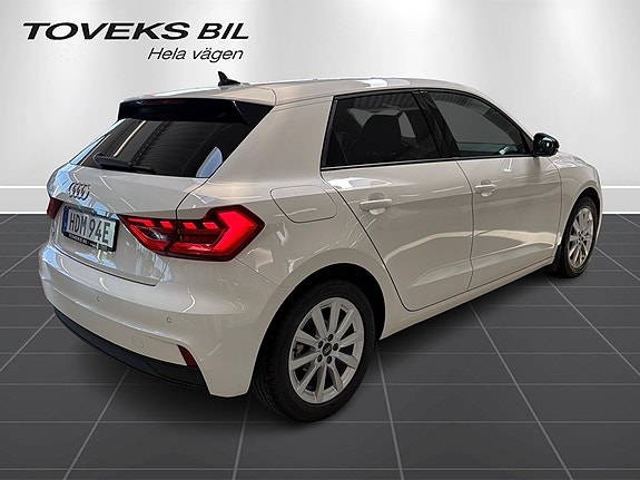 Audi A1 3 of 26