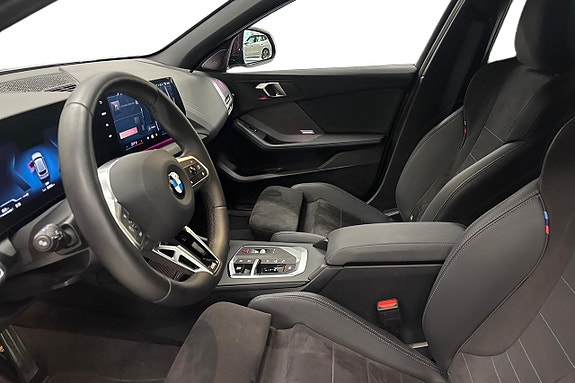 BMW 120 11 of 16