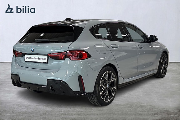 BMW 120 15 of 16