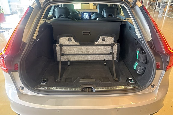 Volvo V90 26 of 27