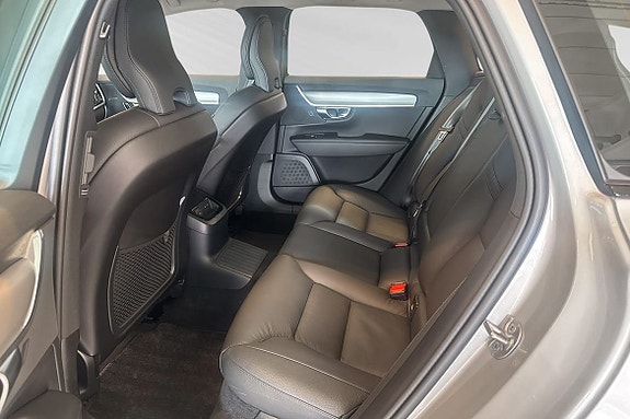 Volvo V90 8 of 27