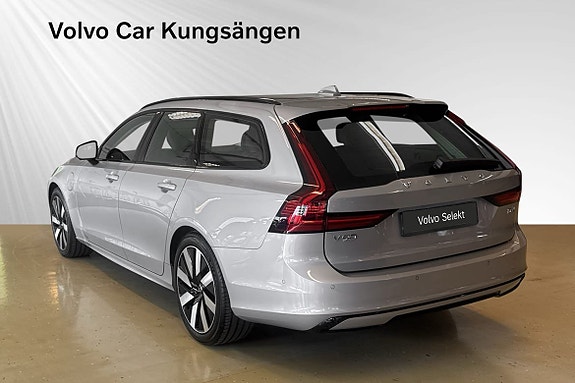 Volvo V90 4 of 27