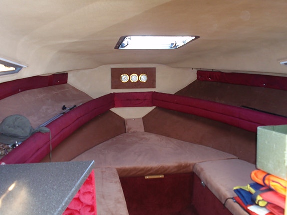 Sea Ray Sundancer 220 da inkl. 30 km/h trailer 4 of 6