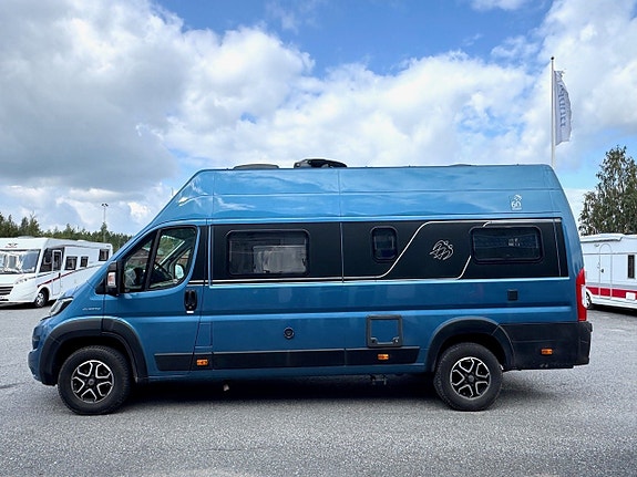 Knaus Box Star 630 60 Years 4 of 24