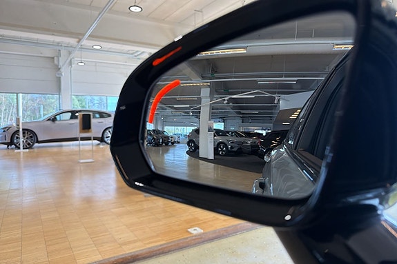 Volvo V90 23 of 27