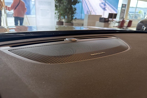 Volvo V90 26 of 27