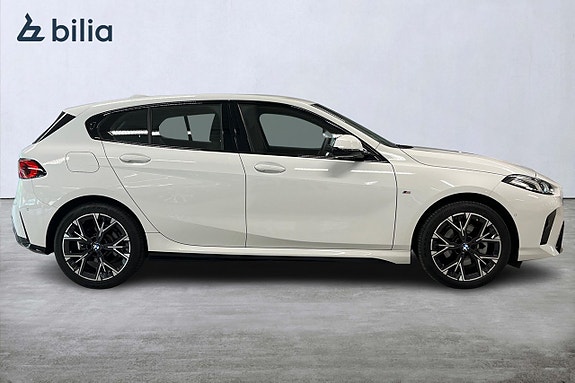 BMW 120 15 of 17