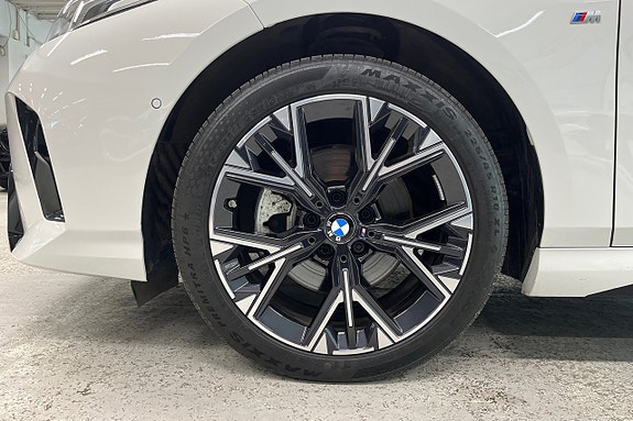 BMW 120 14 of 17