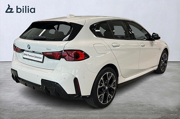 BMW 120 16 of 17