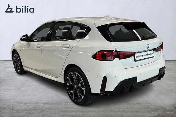 BMW 120 2 of 17