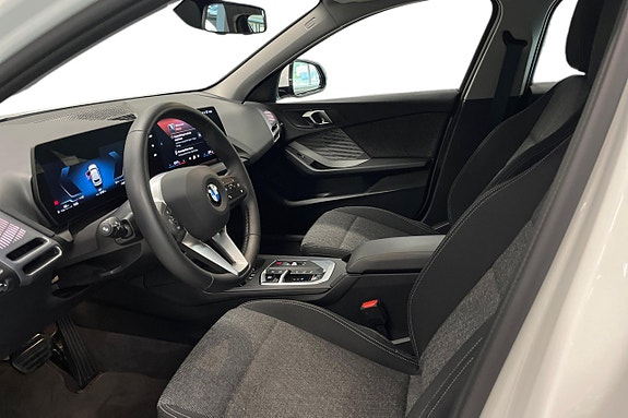 BMW 120 12 of 17
