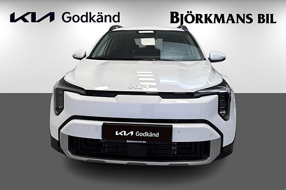 Kia Stonic 2 of 18