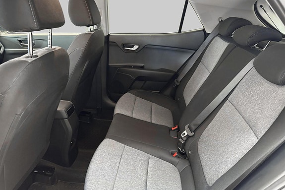 Kia Stonic 9 of 18