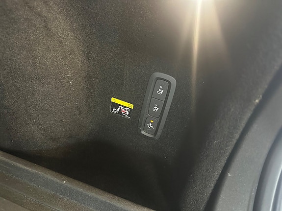 Volvo V60 13 of 27