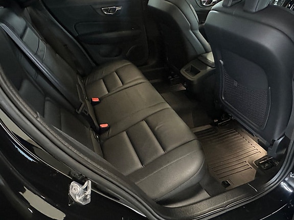 Volvo V60 16 of 27