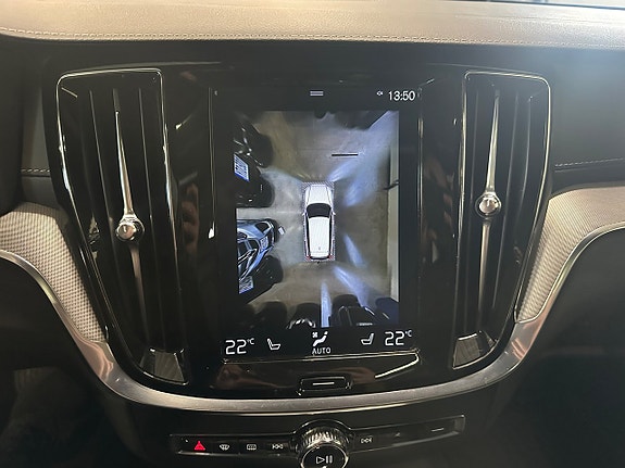 Volvo V60 22 of 27