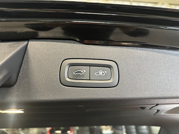 Volvo V60 14 of 27