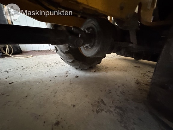 JCB 403 med redskap 20 of 27