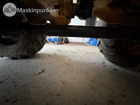 JCB 403 med redskap 19 of 27