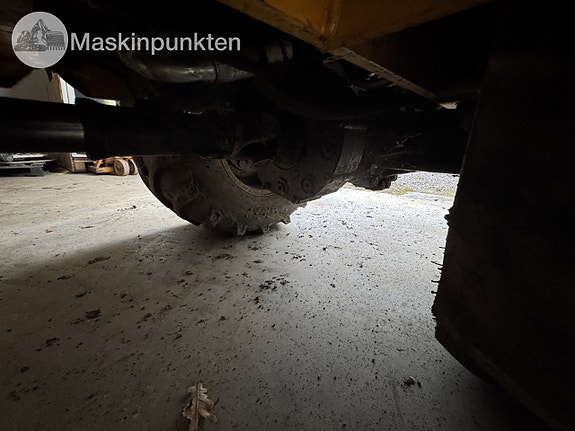 JCB 403 med redskap 10 of 27