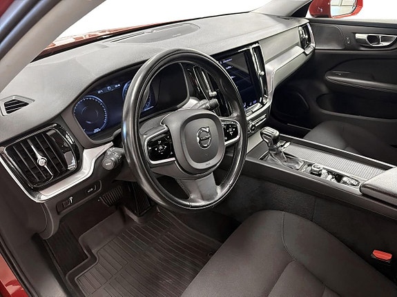 Volvo V60 Cross Country 6 of 9