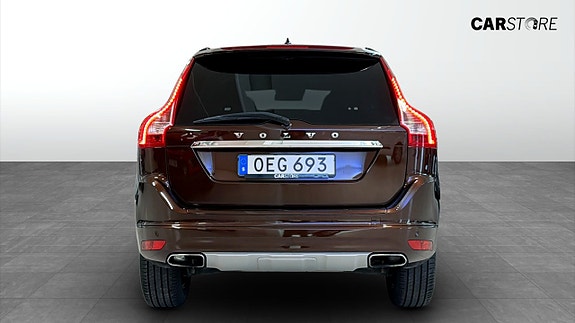Volvo XC60 7 of 16