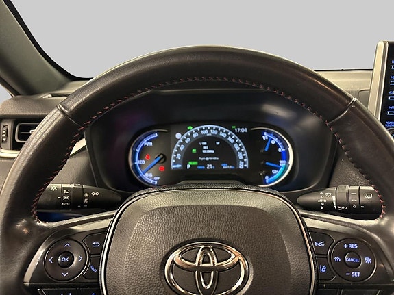 Toyota RAV4 15 of 23