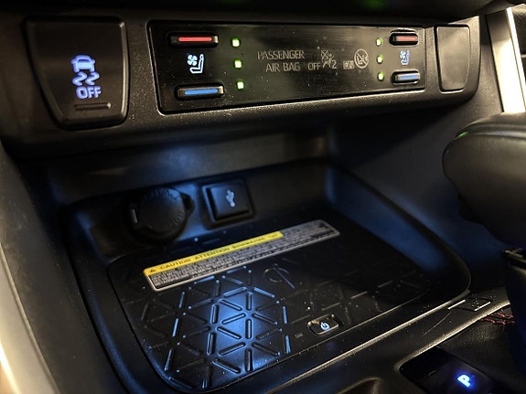 Toyota RAV4 20 of 23