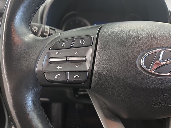 Hyundai Kona 17 of 20