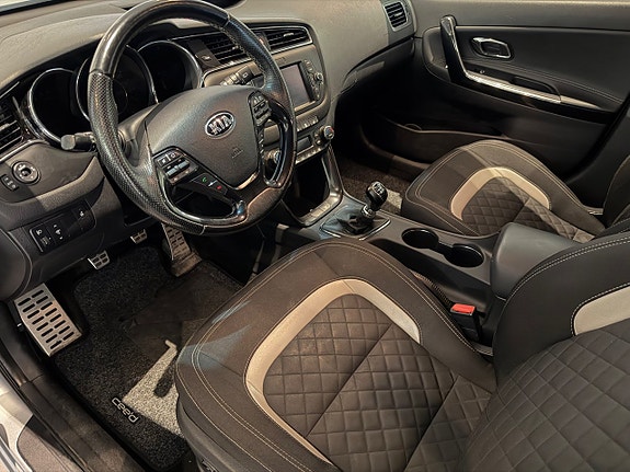 Kia Ceed 11 of 17