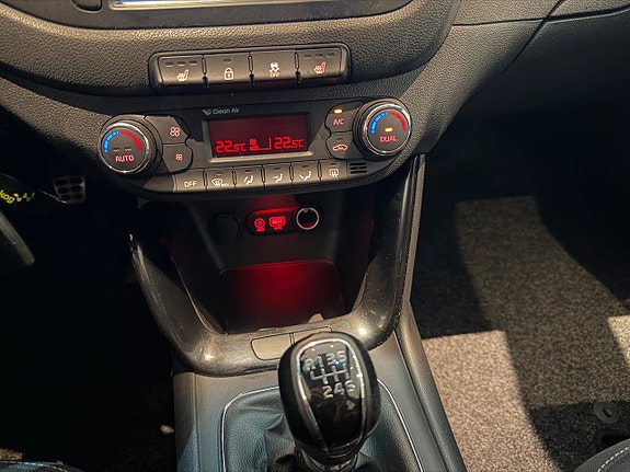 Kia Ceed 15 of 17