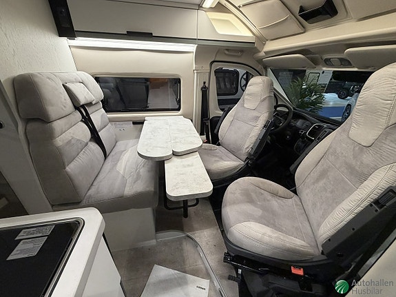 Karmann Davis 620 Lifestyle 5 of 11