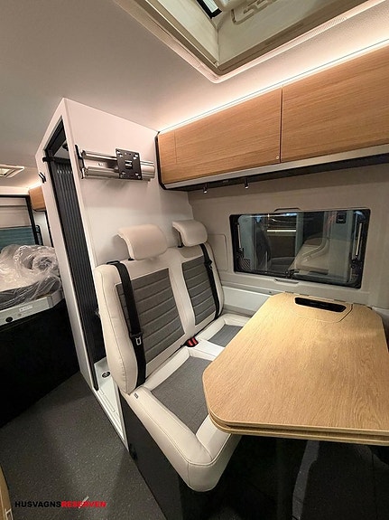 Adria TWIN SELECT 640 SGX - FIAT 6E 2,2 140HP 35H 13 of 25