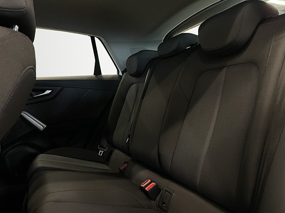 Audi Q2 10 of 20