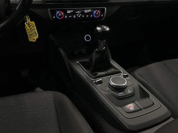 Audi Q2 17 of 20