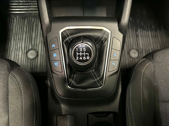 Ford Focus 12 of 16