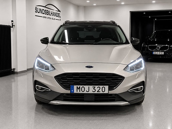 Ford Focus 2 of 16