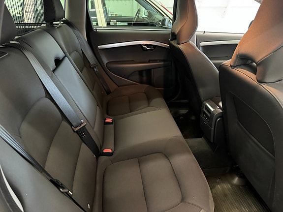 Volvo V70 18 of 25