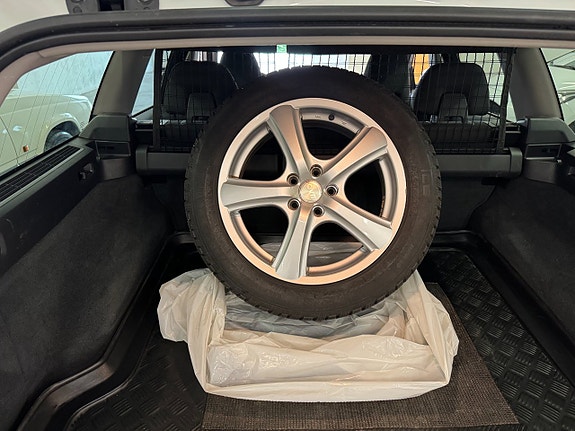 Volvo V70 12 of 25