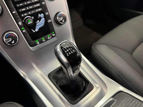 Volvo V70 22 of 25