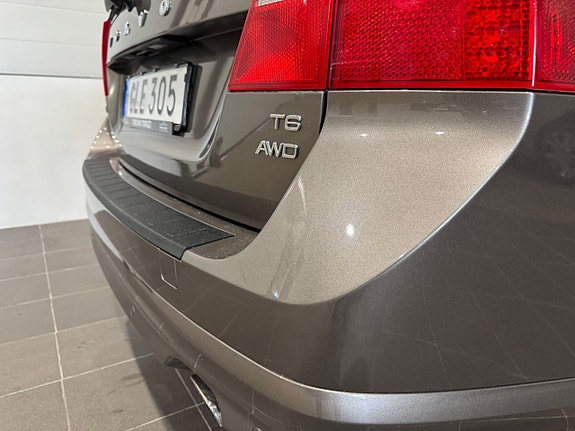 Volvo V70 10 of 24