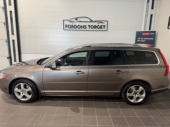 Volvo V70 3 of 24