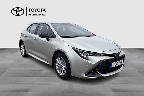 Toyota Corolla 3 of 13