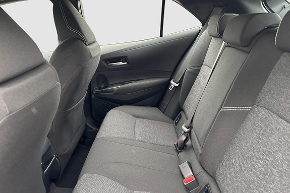 Toyota Corolla 12 of 13