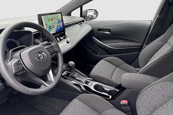 Toyota Corolla 8 of 13