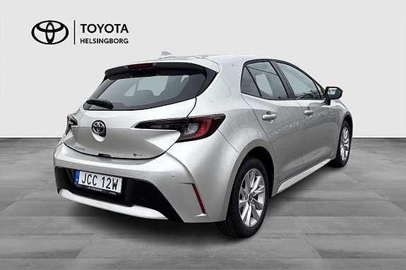 Toyota Corolla 4 of 13