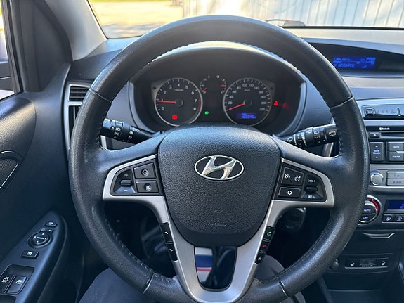 Hyundai i20 13 of 21