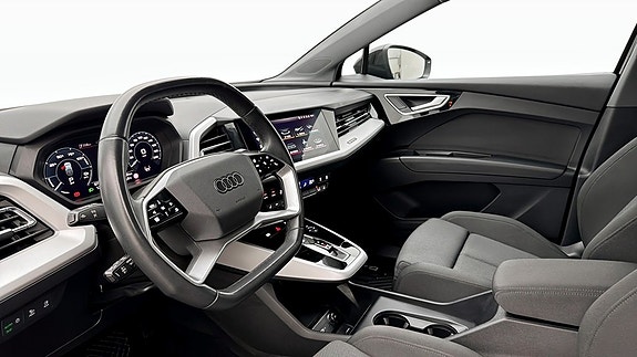 Audi Q4 e-tron 7 of 18