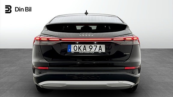 Audi Q4 e-tron 5 of 18