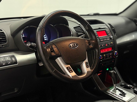 Kia Sorento 8 of 24